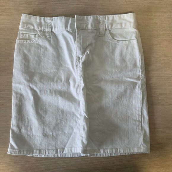Tommy Hilfiger white denim jean skirt - Picture 1 of 3